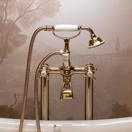 Hotel Valentini Bonaparte *