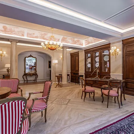 Valentini Bonaparte Hotel