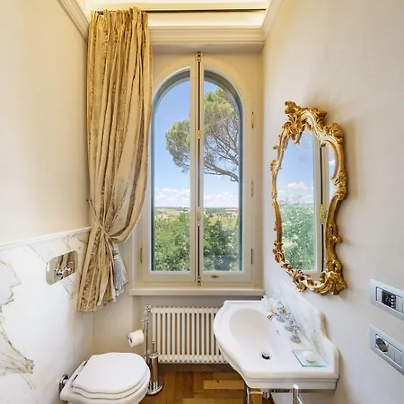 Hotel Valentini Bonaparte *