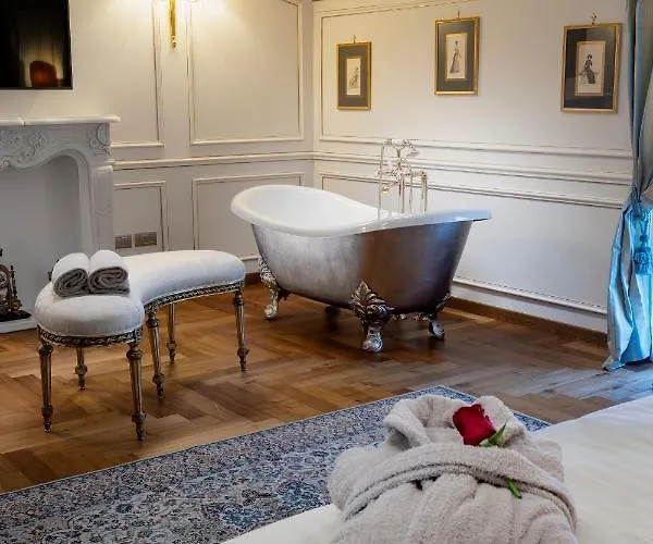 Valentini Bonaparte Hotel *