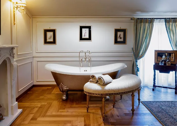 Hotel Valentini Bonaparte *