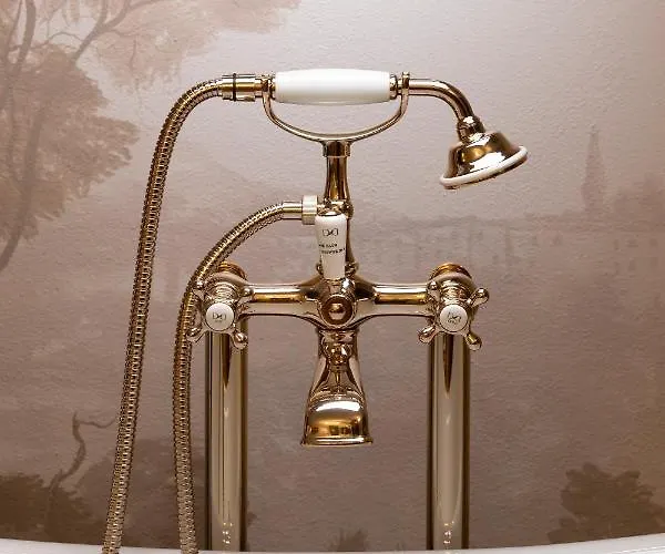 Hotel Valentini Bonaparte *